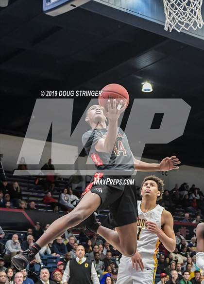 Thumbnail 1 in Salesian College Preparatory vs. Bishop O'Dowd (MaxPreps MLK Classic) photogallery.