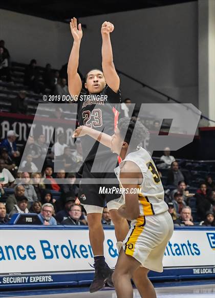 Thumbnail 1 in Salesian College Preparatory vs. Bishop O'Dowd (MaxPreps MLK Classic) photogallery.