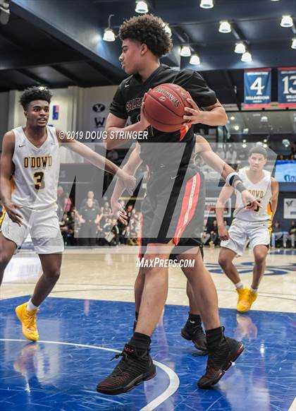 Thumbnail 1 in Salesian College Preparatory vs. Bishop O'Dowd (MaxPreps MLK Classic) photogallery.