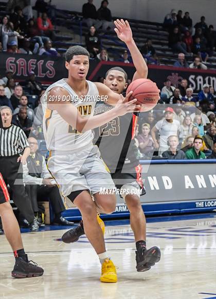 Thumbnail 2 in Salesian College Preparatory vs. Bishop O'Dowd (MaxPreps MLK Classic) photogallery.
