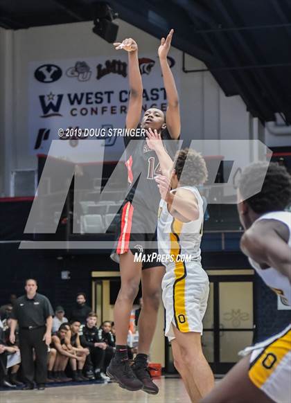 Thumbnail 2 in Salesian College Preparatory vs. Bishop O'Dowd (MaxPreps MLK Classic) photogallery.