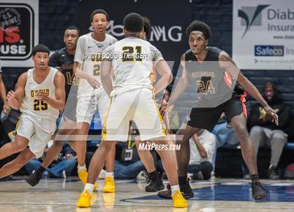 Thumbnail 1 in Salesian College Preparatory vs. Bishop O'Dowd (MaxPreps MLK Classic) photogallery.