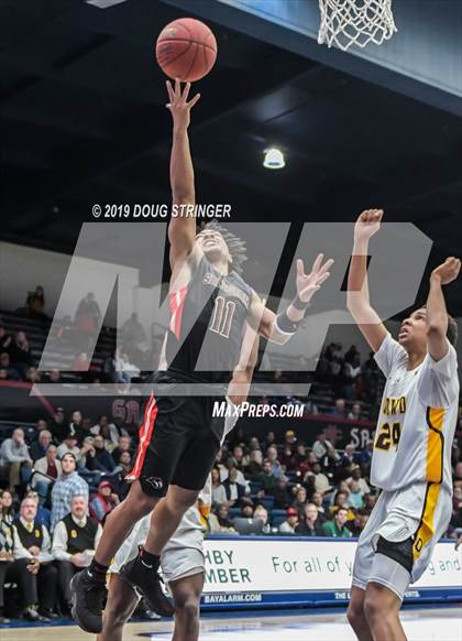 Thumbnail 2 in Salesian College Preparatory vs. Bishop O'Dowd (MaxPreps MLK Classic) photogallery.