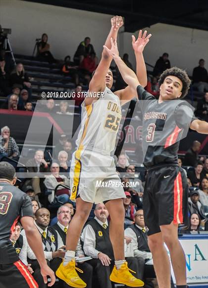 Thumbnail 2 in Salesian College Preparatory vs. Bishop O'Dowd (MaxPreps MLK Classic) photogallery.