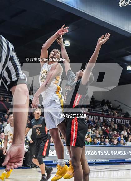 Thumbnail 3 in Salesian College Preparatory vs. Bishop O'Dowd (MaxPreps MLK Classic) photogallery.