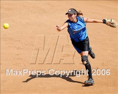 Thumbnail 1 in Murrieta Calvary Chapel vs. La Salle (D6 Section Final) photogallery.