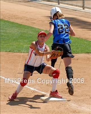 Thumbnail 1 in Murrieta Calvary Chapel vs. La Salle (D6 Section Final) photogallery.