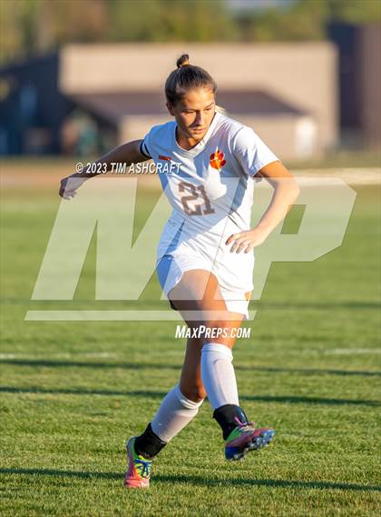 Thumbnail 2 in Lawrenceburg @ Connersville (IHSAA 2A Regional Semifinal) photogallery.