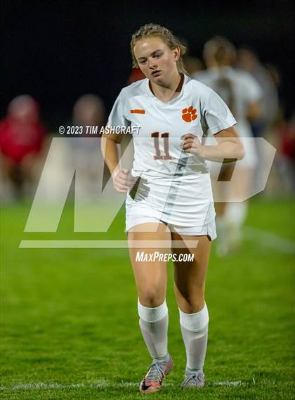 Thumbnail 2 in Lawrenceburg @ Connersville (IHSAA 2A Regional Semifinal) photogallery.
