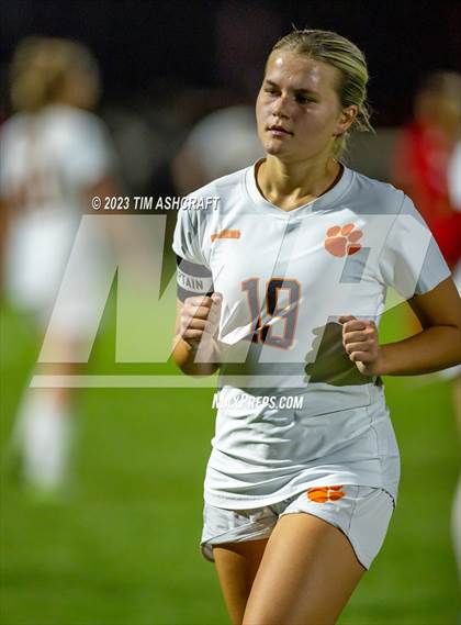 Thumbnail 1 in Lawrenceburg @ Connersville (IHSAA 2A Regional Semifinal) photogallery.