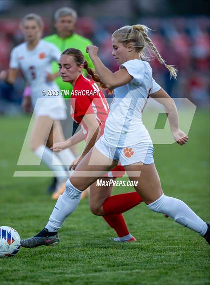 Thumbnail 3 in Lawrenceburg @ Connersville (IHSAA 2A Regional Semifinal) photogallery.