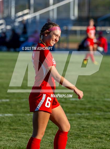 Thumbnail 1 in Lawrenceburg @ Connersville (IHSAA 2A Regional Semifinal) photogallery.