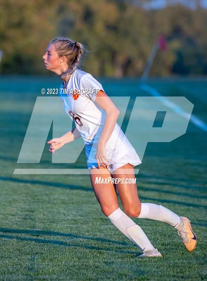 Thumbnail 2 in Lawrenceburg @ Connersville (IHSAA 2A Regional Semifinal) photogallery.