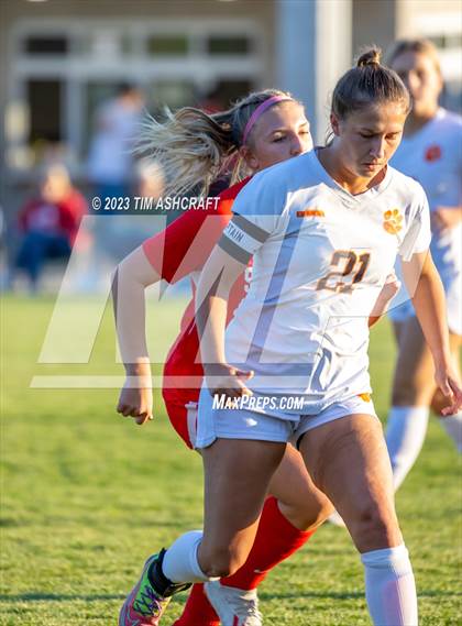 Thumbnail 2 in Lawrenceburg @ Connersville (IHSAA 2A Regional Semifinal) photogallery.
