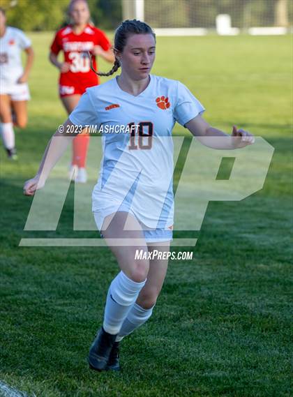 Thumbnail 2 in Lawrenceburg @ Connersville (IHSAA 2A Regional Semifinal) photogallery.
