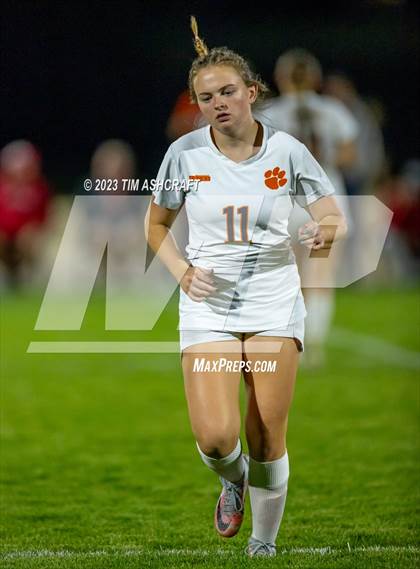 Thumbnail 1 in Lawrenceburg @ Connersville (IHSAA 2A Regional Semifinal) photogallery.