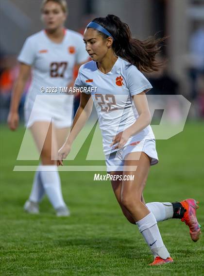 Thumbnail 3 in Lawrenceburg @ Connersville (IHSAA 2A Regional Semifinal) photogallery.