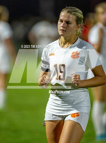 Thumbnail 3 in Lawrenceburg @ Connersville (IHSAA 2A Regional Semifinal) photogallery.