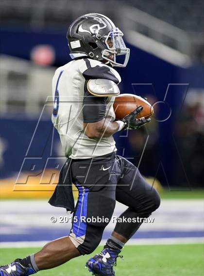 Thumbnail 2 in North Crowley @ Lamar photogallery.