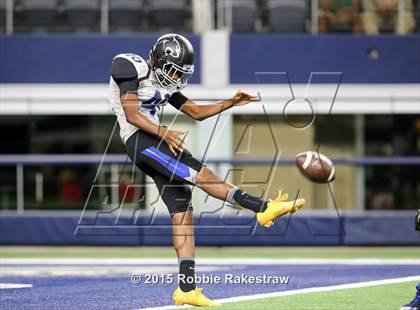 Thumbnail 2 in North Crowley @ Lamar photogallery.