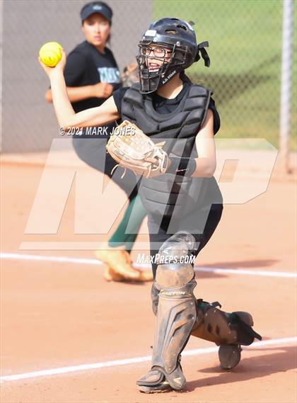 Thumbnail 2 in Mohave @ Goldwater photogallery.