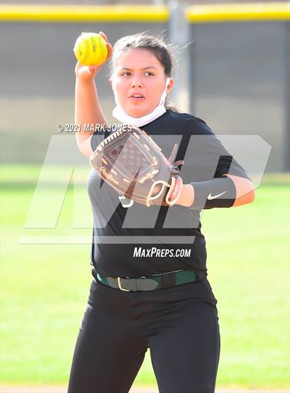 Thumbnail 2 in Mohave @ Goldwater photogallery.