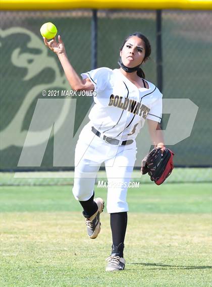 Thumbnail 1 in Mohave @ Goldwater photogallery.