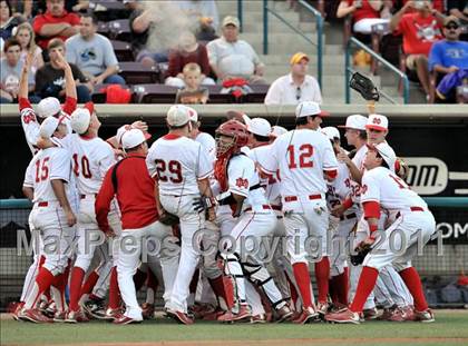 Thumbnail 2 in Dana Hills vs. Mater Dei (CIF-SS D1 Final) photogallery.