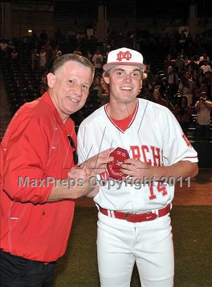 Thumbnail 3 in Dana Hills vs. Mater Dei (CIF-SS D1 Final) photogallery.
