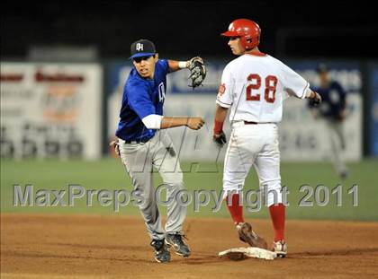 Thumbnail 3 in Dana Hills vs. Mater Dei (CIF-SS D1 Final) photogallery.