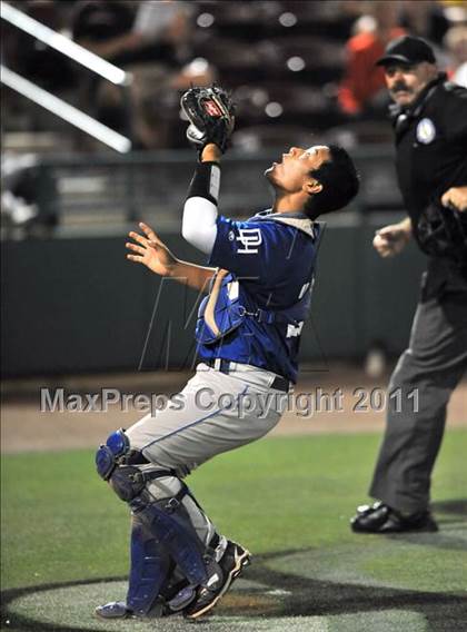 Thumbnail 2 in Dana Hills vs. Mater Dei (CIF-SS D1 Final) photogallery.