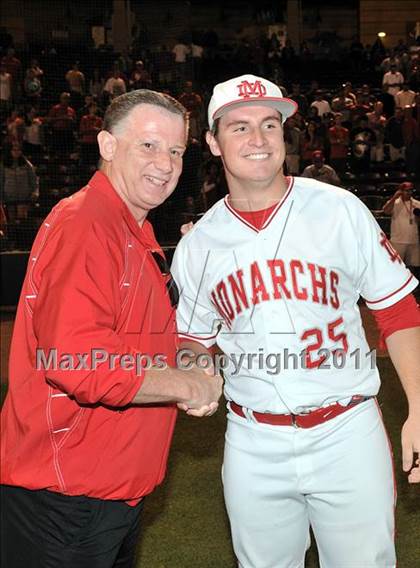 Thumbnail 2 in Dana Hills vs. Mater Dei (CIF-SS D1 Final) photogallery.