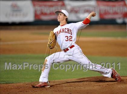 Thumbnail 2 in Dana Hills vs. Mater Dei (CIF-SS D1 Final) photogallery.