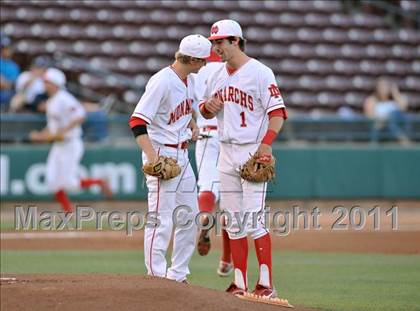Thumbnail 3 in Dana Hills vs. Mater Dei (CIF-SS D1 Final) photogallery.