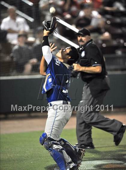 Thumbnail 1 in Dana Hills vs. Mater Dei (CIF-SS D1 Final) photogallery.