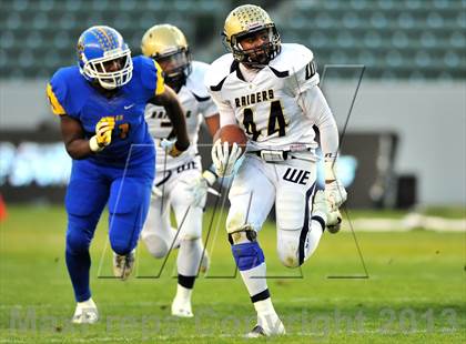 Thumbnail 1 in Central Catholic vs. Bakersfield Christian (CIF State D4 Final) photogallery.