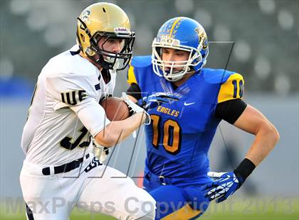 Thumbnail 2 in Central Catholic vs. Bakersfield Christian (CIF State D4 Final) photogallery.