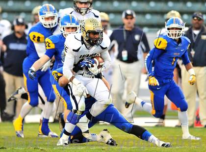 Thumbnail 1 in Central Catholic vs. Bakersfield Christian (CIF State D4 Final) photogallery.