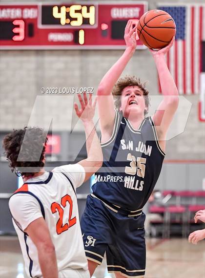 Thumbnail 3 in Rolling Hills Prep vs. San Juan Hills (Nike Extravaganza) photogallery.