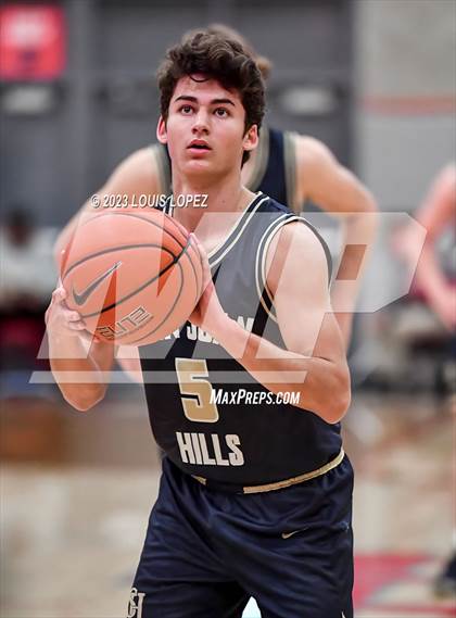 Thumbnail 3 in Rolling Hills Prep vs. San Juan Hills (Nike Extravaganza) photogallery.