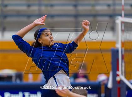 Thumbnail 2 in O'Connor vs. Taft photogallery.