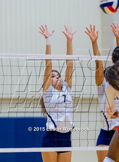Thumbnail 2 in O'Connor vs. Taft photogallery.