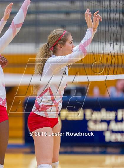 Thumbnail 2 in O'Connor vs. Taft photogallery.