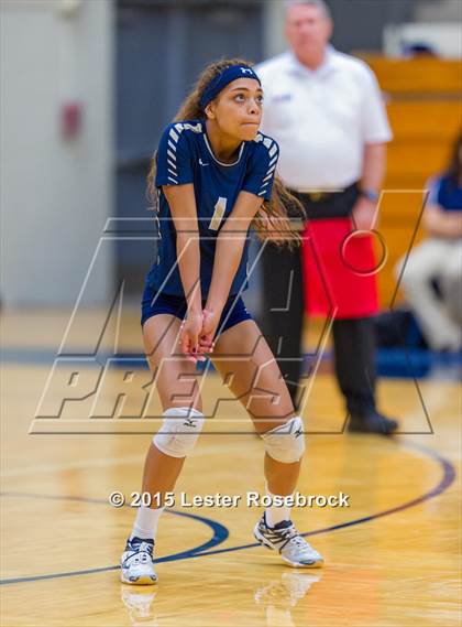 Thumbnail 3 in O'Connor vs. Taft photogallery.