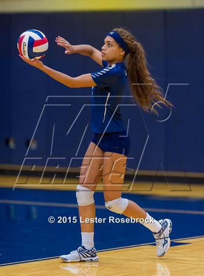 Thumbnail 2 in O'Connor vs. Taft photogallery.