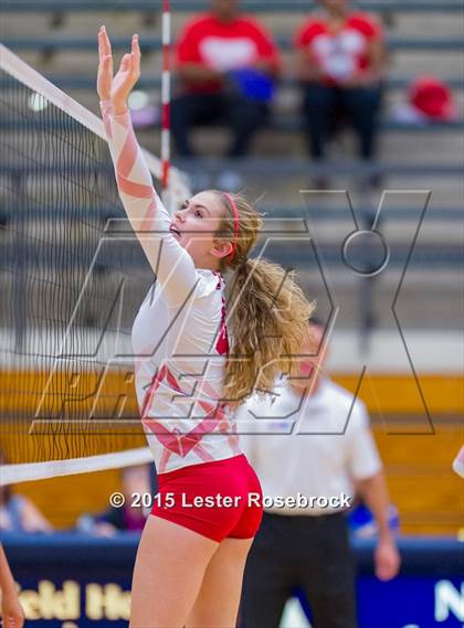Thumbnail 2 in O'Connor vs. Taft photogallery.