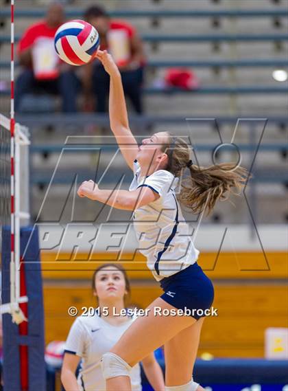 Thumbnail 3 in O'Connor vs. Taft photogallery.