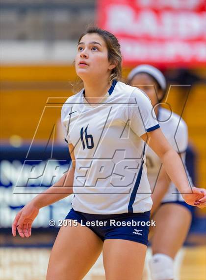 Thumbnail 2 in O'Connor vs. Taft photogallery.
