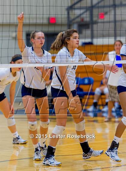 Thumbnail 3 in O'Connor vs. Taft photogallery.