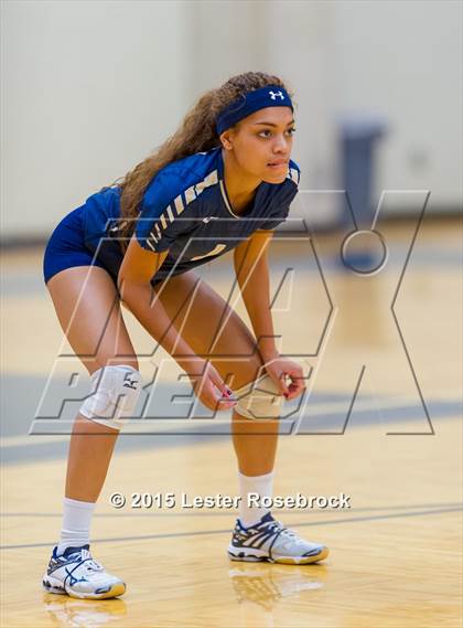 Thumbnail 2 in O'Connor vs. Taft photogallery.